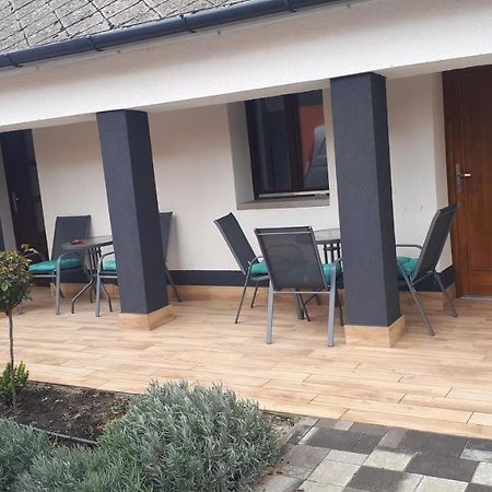 Hajdúszoboszló Eden Apartman מראה חיצוני תמונה