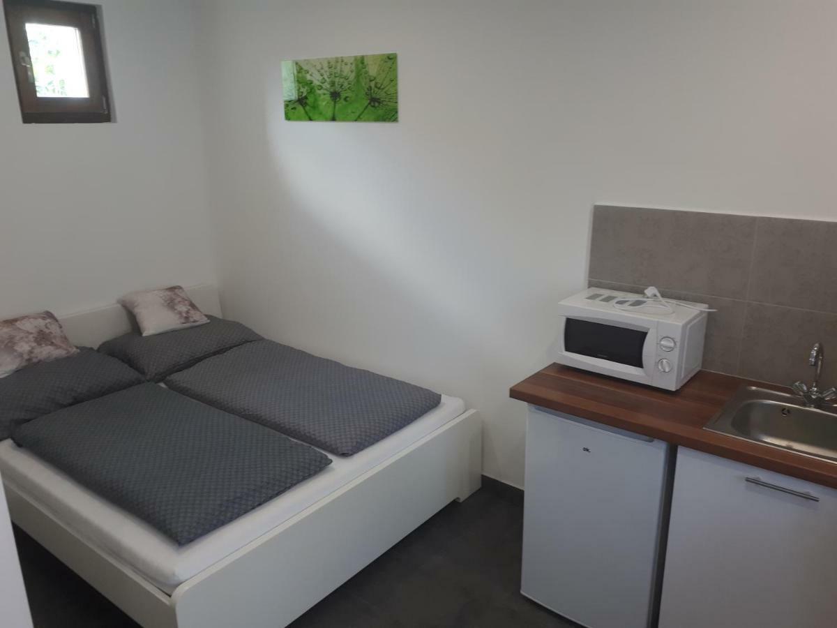 Hajdúszoboszló Eden Apartman מראה חיצוני תמונה